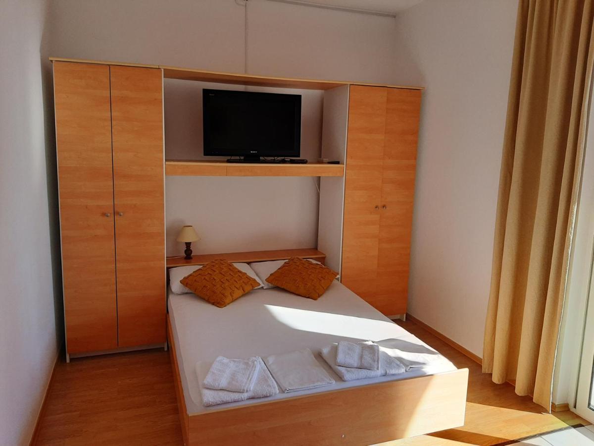 Apartments Ljulj Трогир Екстериор снимка