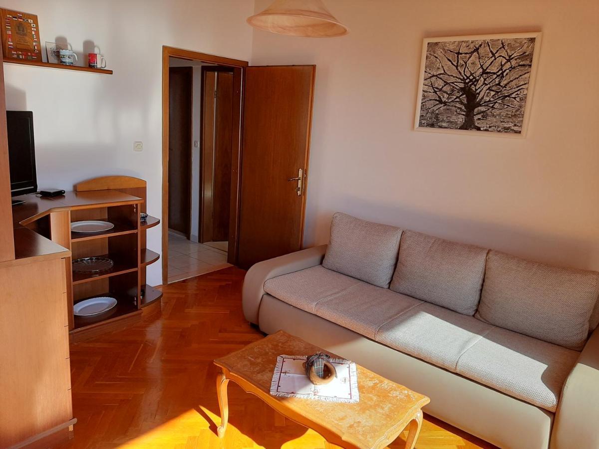 Apartments Ljulj Трогир Екстериор снимка