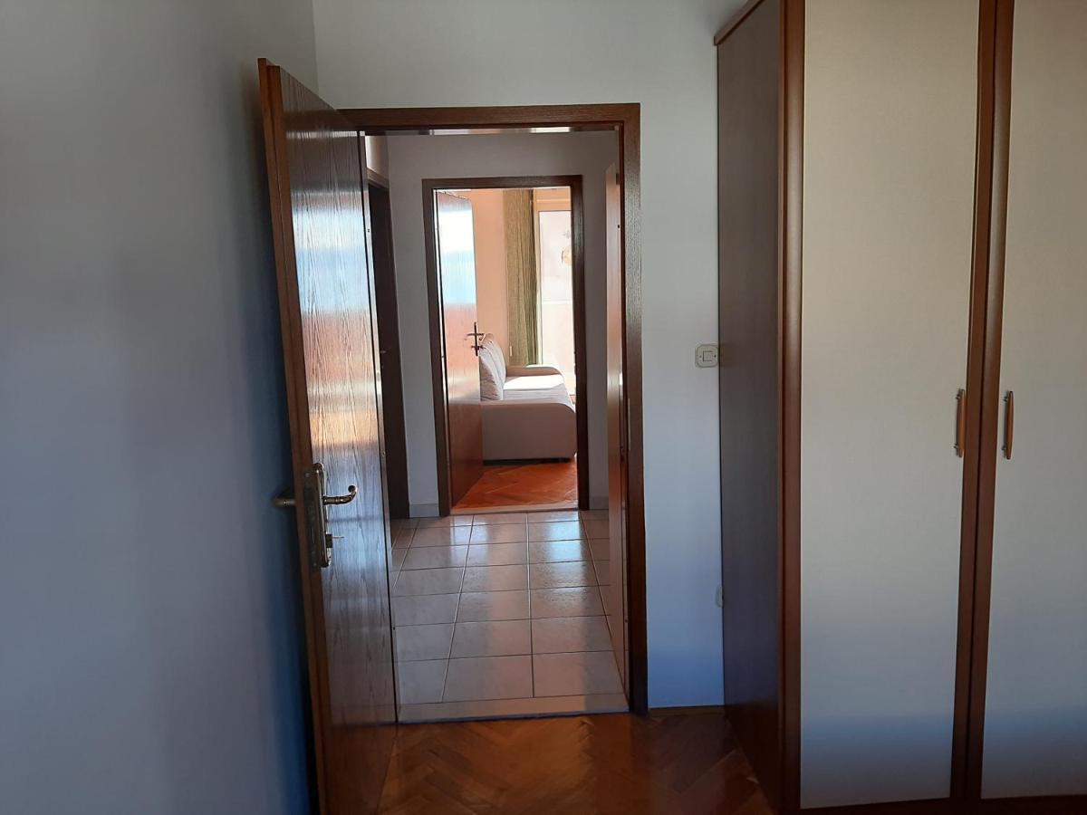 Apartments Ljulj Трогир Екстериор снимка