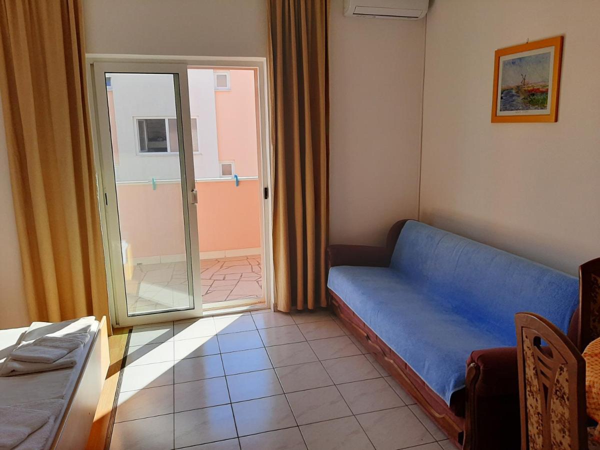 Apartments Ljulj Трогир Екстериор снимка