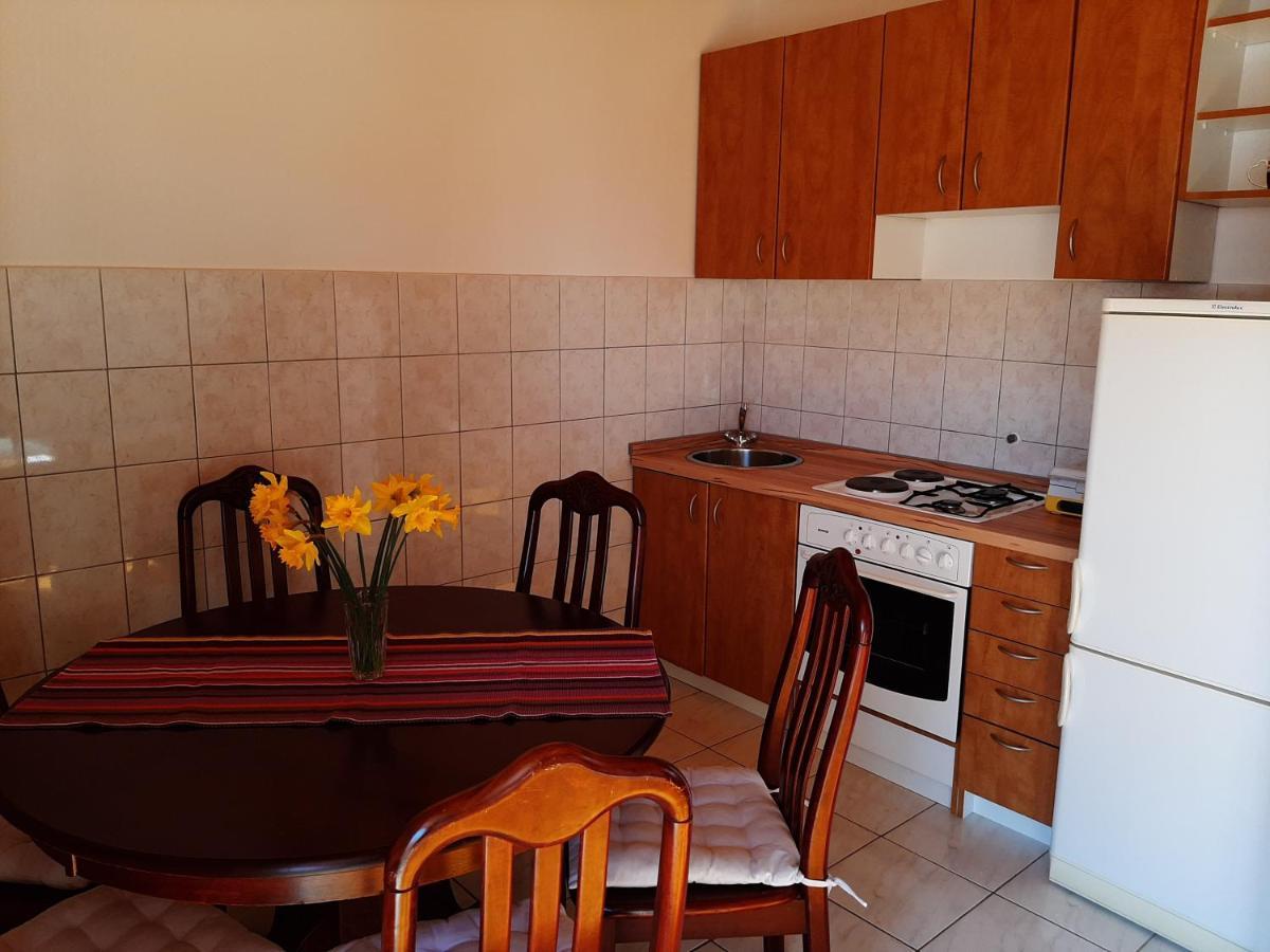 Apartments Ljulj Трогир Екстериор снимка